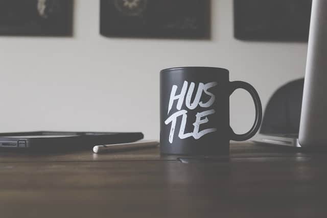 How to Turn Your Side Hustle Into Passive Income in 2021 – DTW